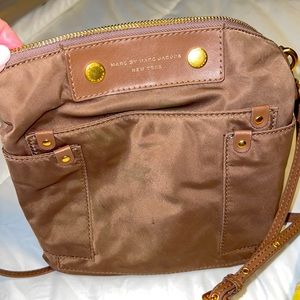 Authentic Marc Jacobs crossbody bag GUC